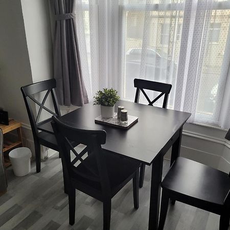 2 Bed Flat In Lambeth Londres Exterior foto
